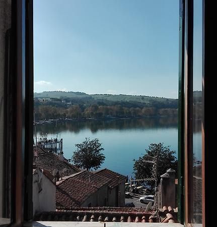 La Torretta Del Lago Ангвиллара-Сабация Экстерьер фото